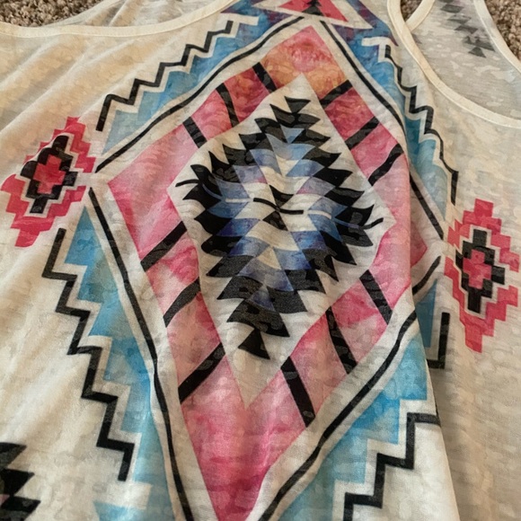 Tank top! - Picture 3 of 4